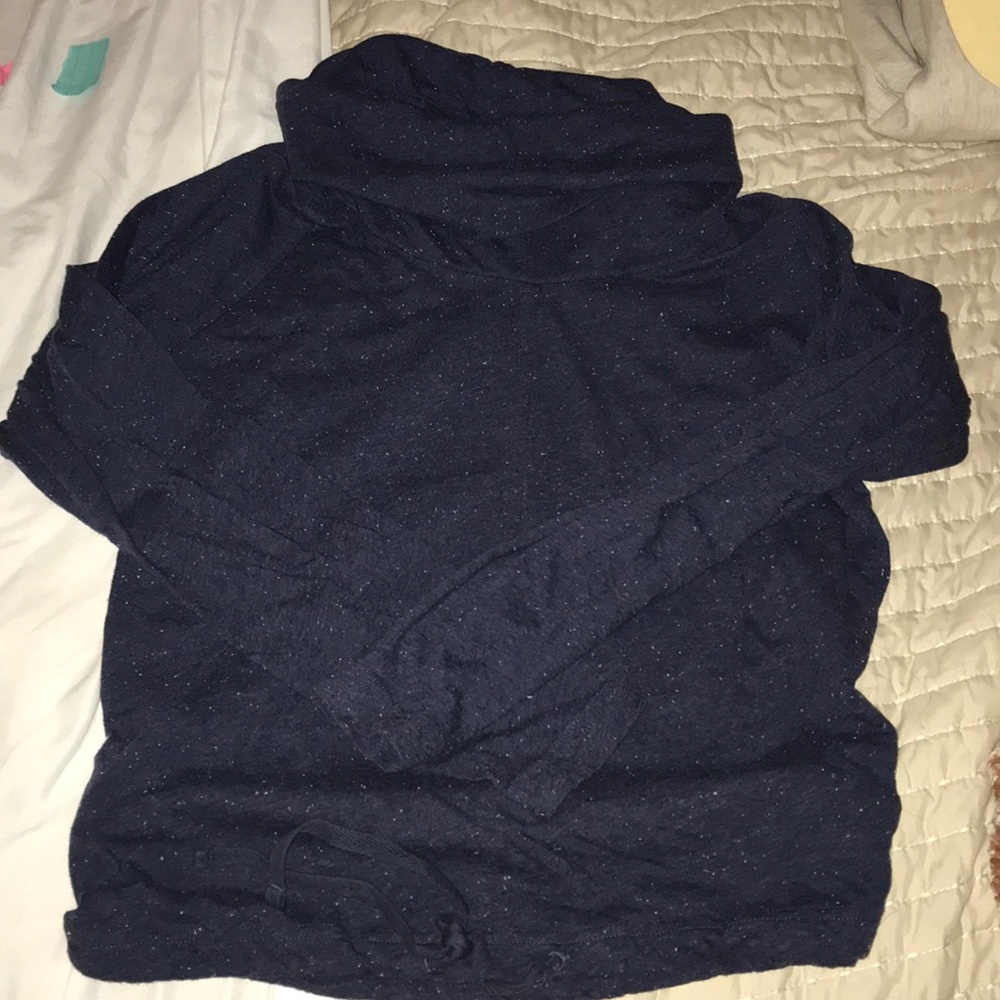 Blue speckled turtleneck sweatshirt
